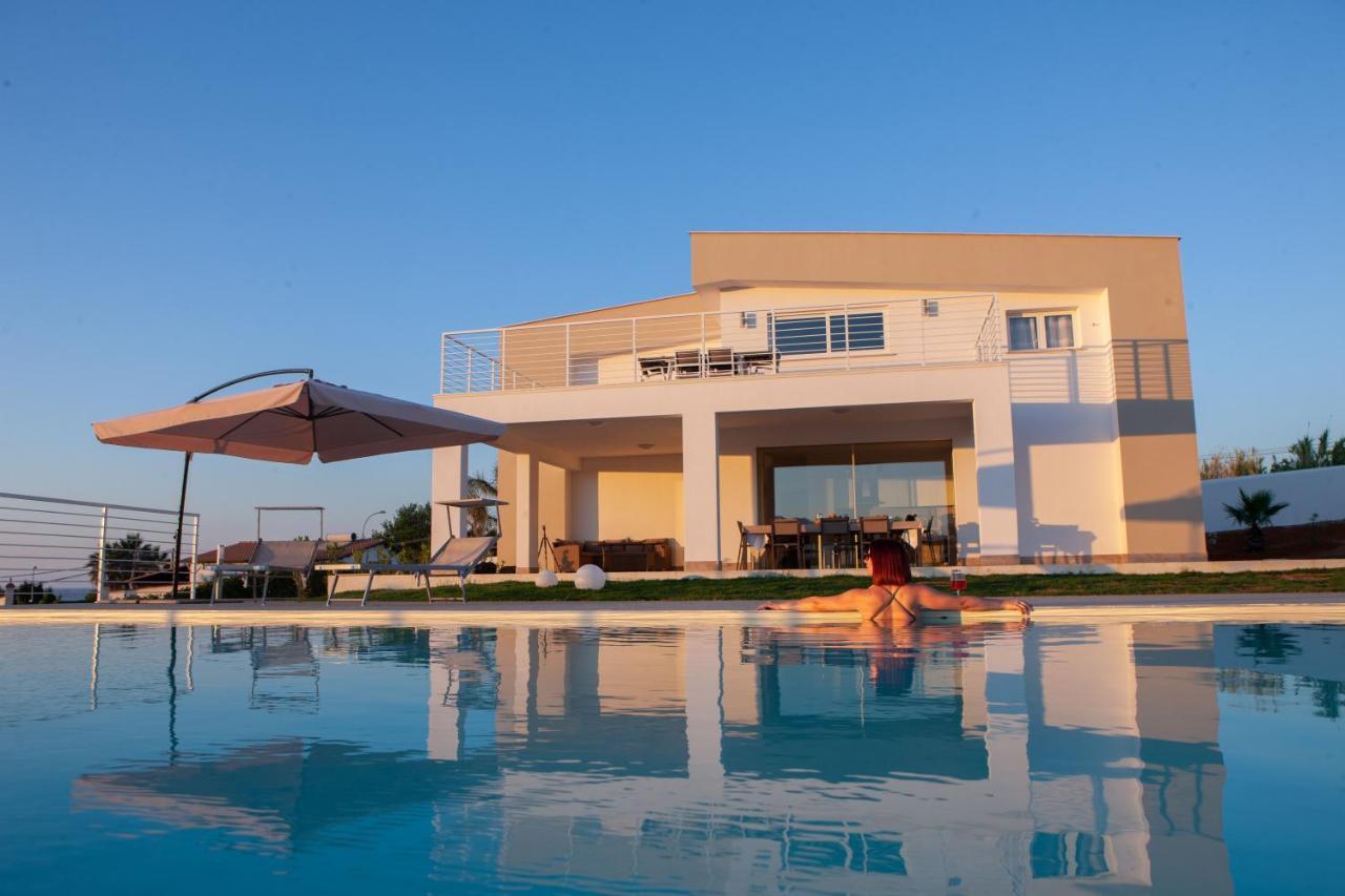 Villa Lombardo Luxury Balestrate Eksteriør billede