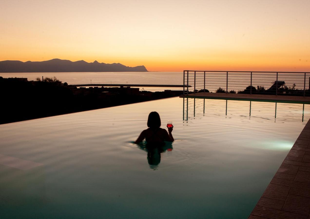 Villa Lombardo Luxury Balestrate Eksteriør billede